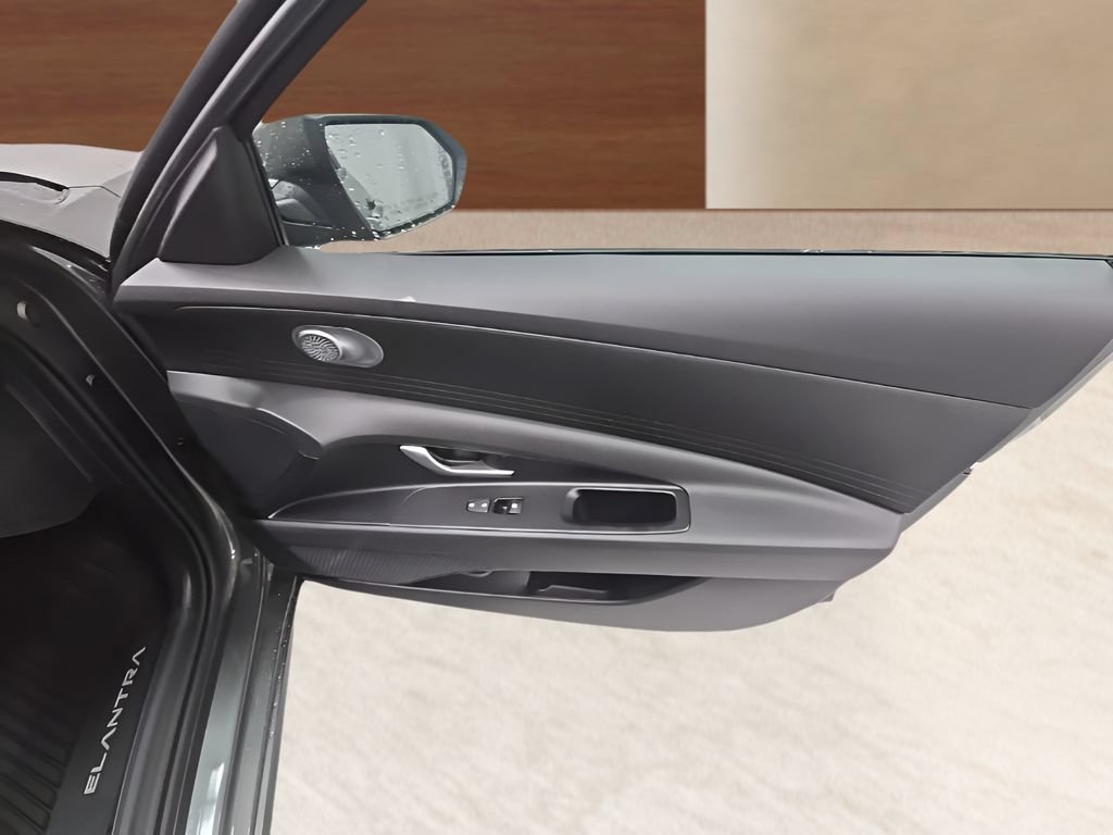 New 2026 Hyundai Elantra SE FWD image 21