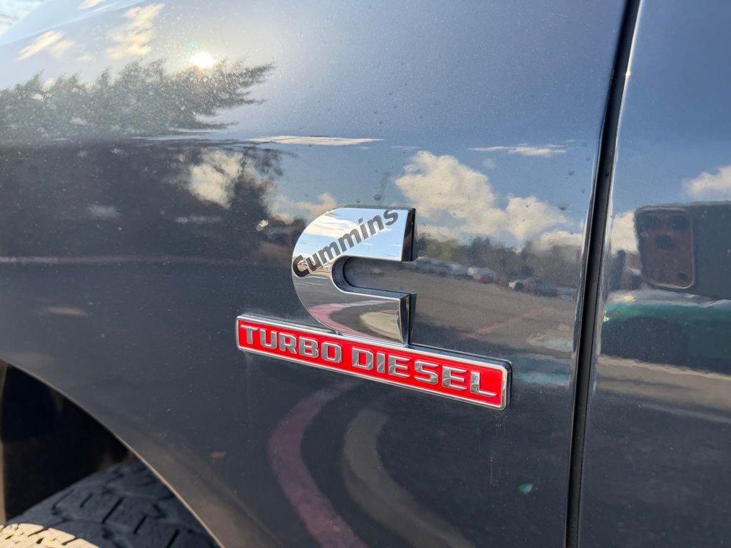 Used 2025 RAM 3500 Laramie w/ Sport Appearance Package image 11