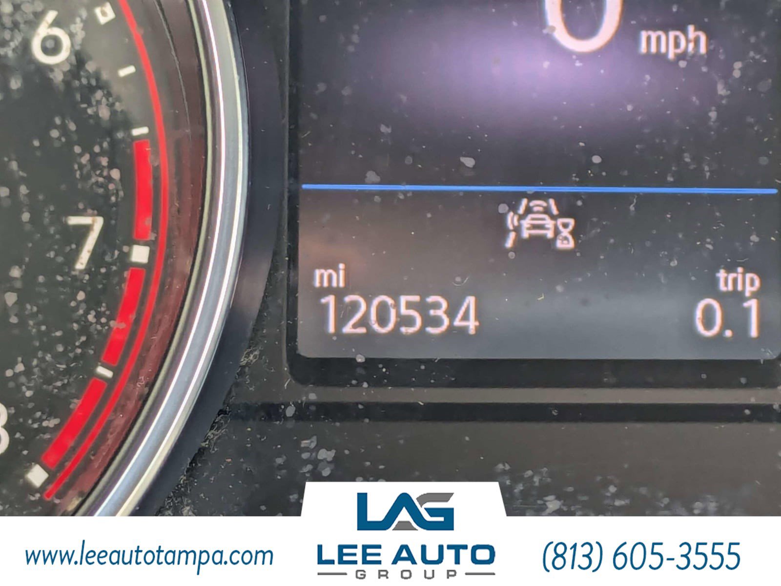 Used 2020 Volkswagen Tiguan SEL AWD/4WD image 27