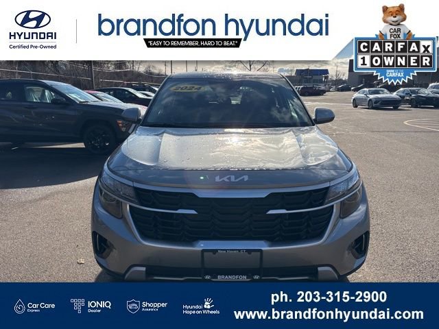 Used 2024 Kia Seltos LX AWD/4WD image 2