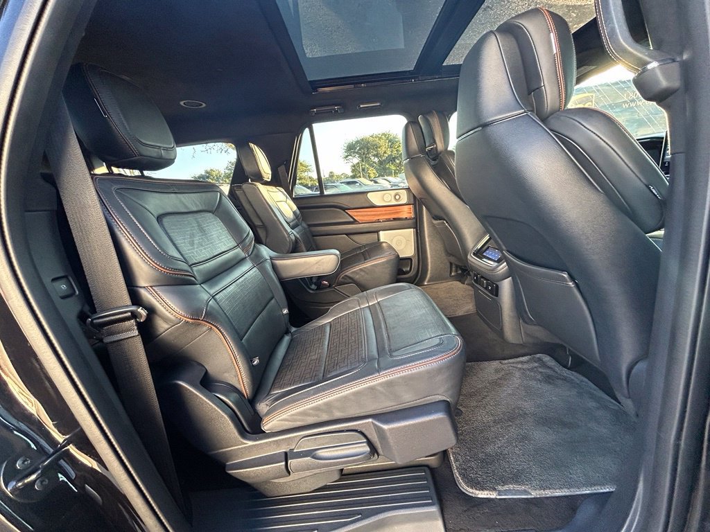 Used 2022 Lincoln Navigator L Black Label AWD/4WD image 29