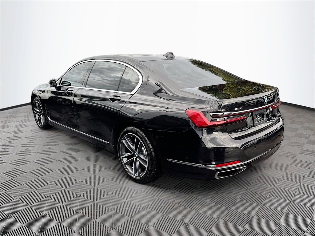 Used 2022 BMW 750i xDrive w/ Executive Package image 8