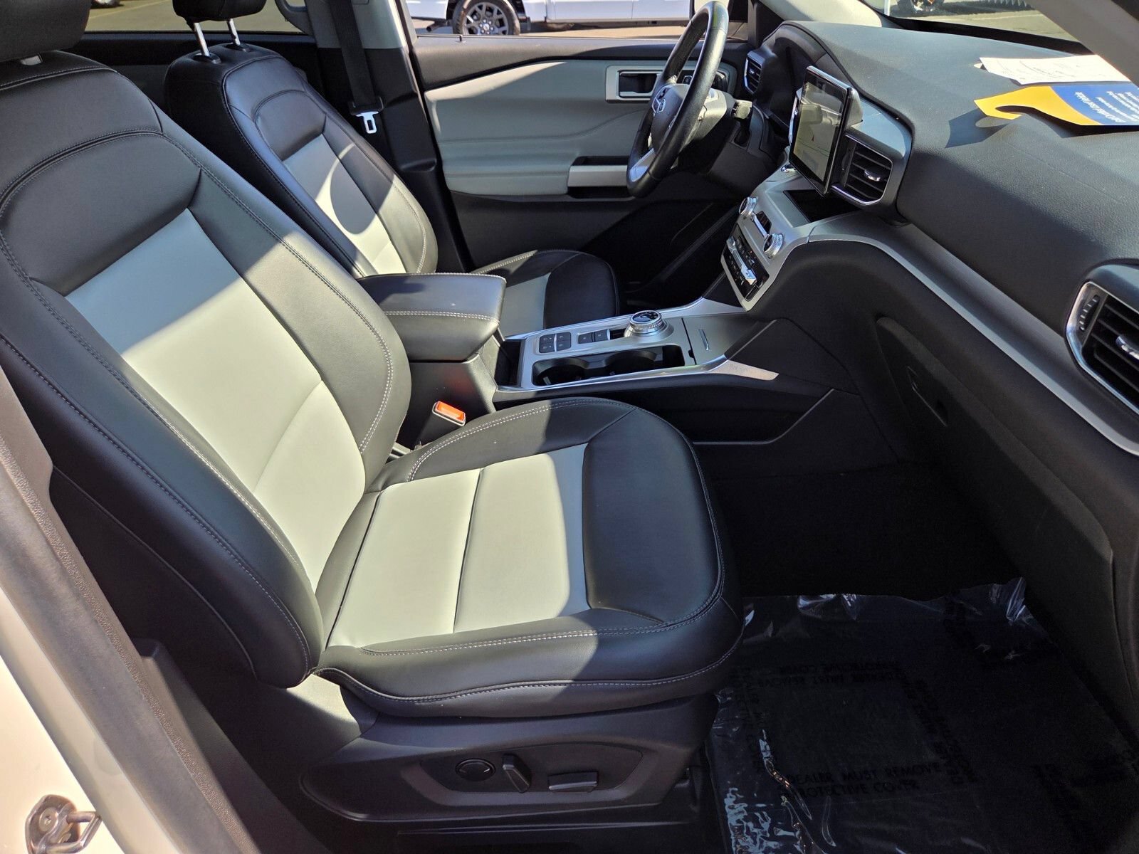 Certified 2023 Ford Explorer XLT w/ Equipment Group 202A RWD image 16