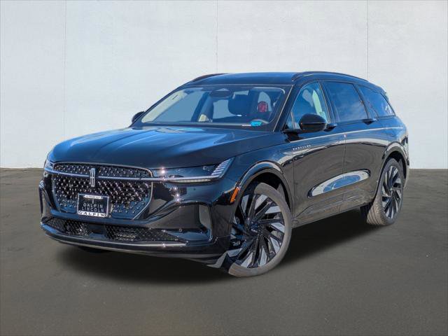 New 2026 Lincoln Nautilus Reserve w/ Jet Appearance Package AWD/4WD image 1