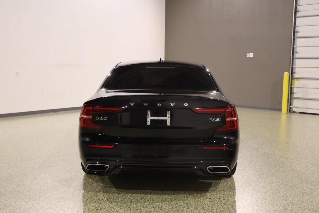 Used 2020 Volvo S60 T5 Momentum FWD image 9