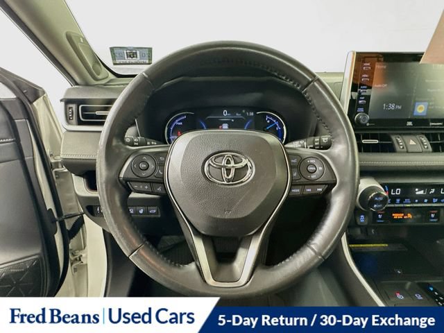 Used 2020 Toyota RAV4 Limited AWD/4WD image 15