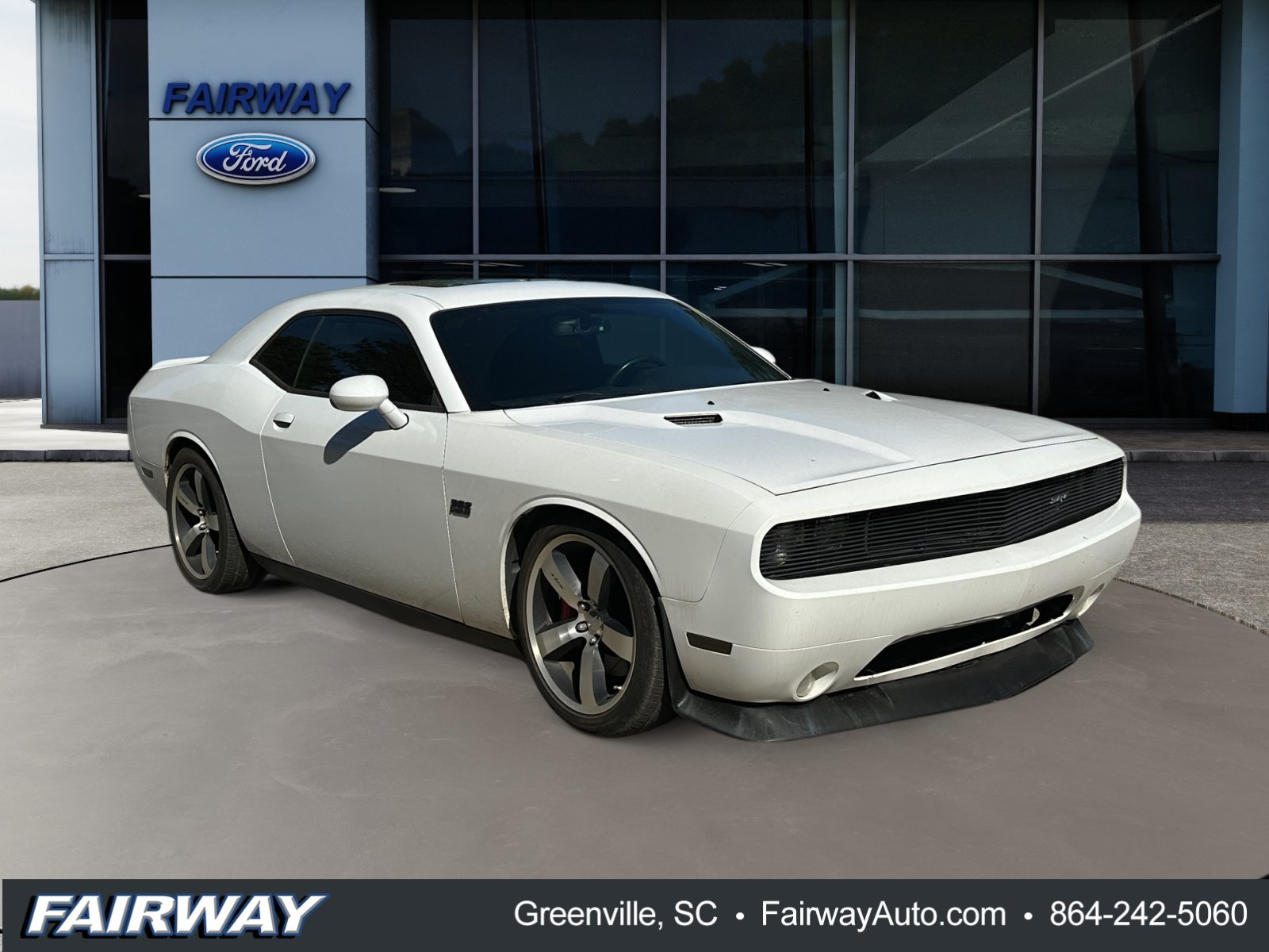 Used 2012 Dodge Challenger SRT8 w/ Premium Sound Group RWD image 3