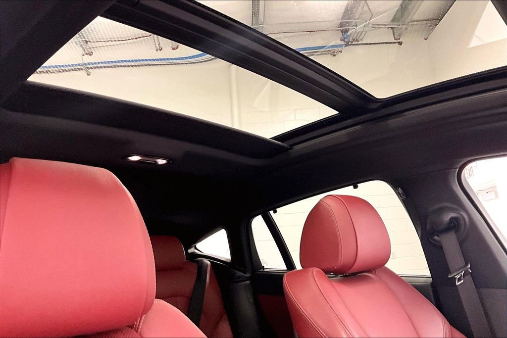Used 2020 BMW X6 xDrive40i w/ Executive Package AWD/4WD image 17