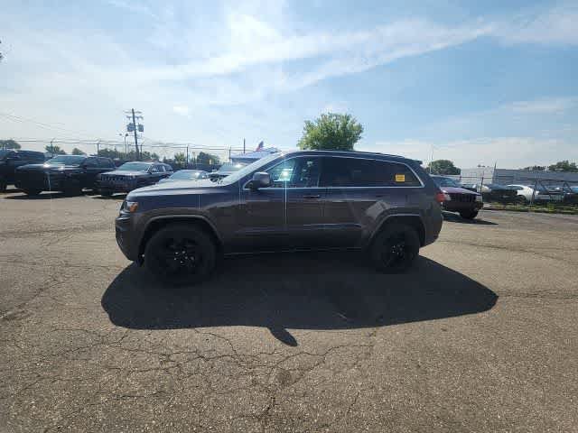 Used 2015 Jeep Grand Cherokee Altitude AWD/4WD image 23