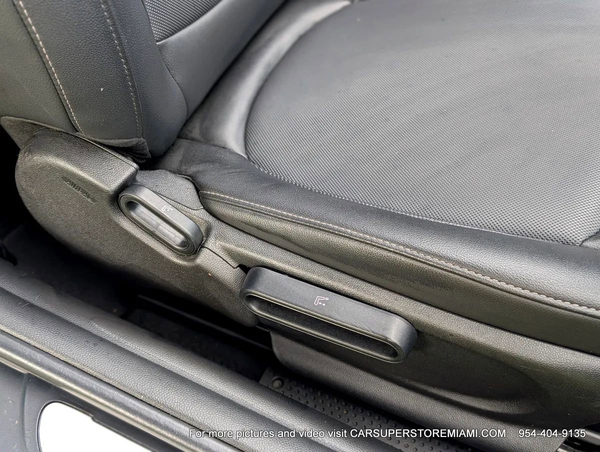 Used 2020 MINI Cooper Convertible image 75