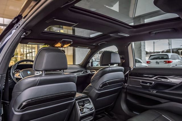 Used 2019 BMW 740i w/ Executive Package image 42