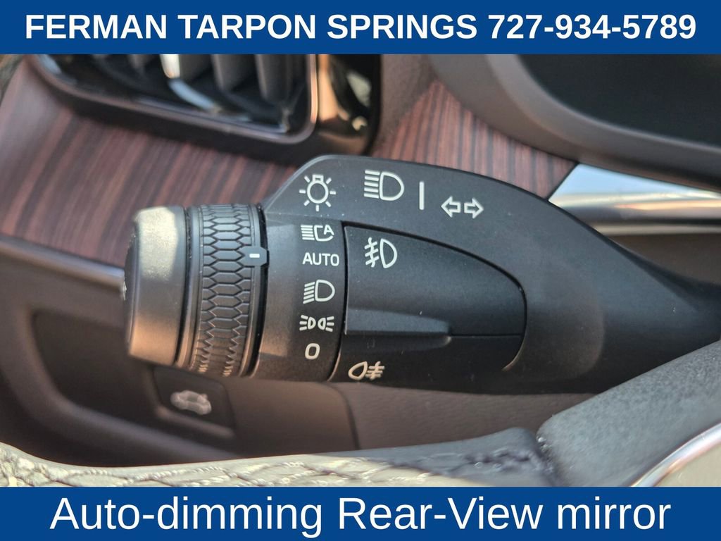 Certified 2023 Volvo XC60 B5 Ultimate w/ Protection Package Premier image 33