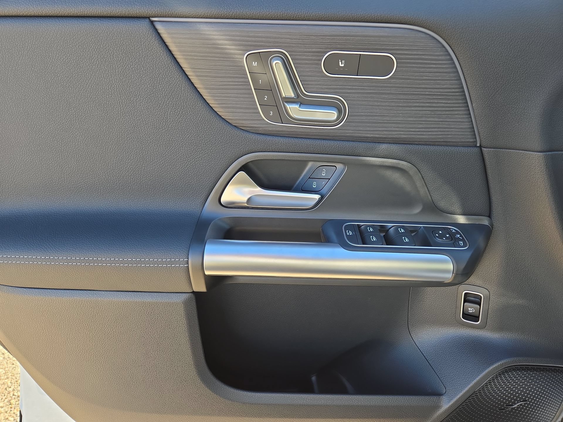 New 2026 Mercedes-Benz GLA 250 4MATIC image 15