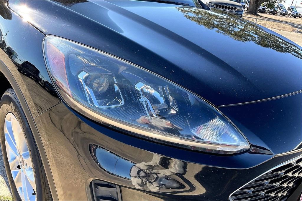 Certified 2021 Ford Escape SE w/ Cold Weather Package image 31