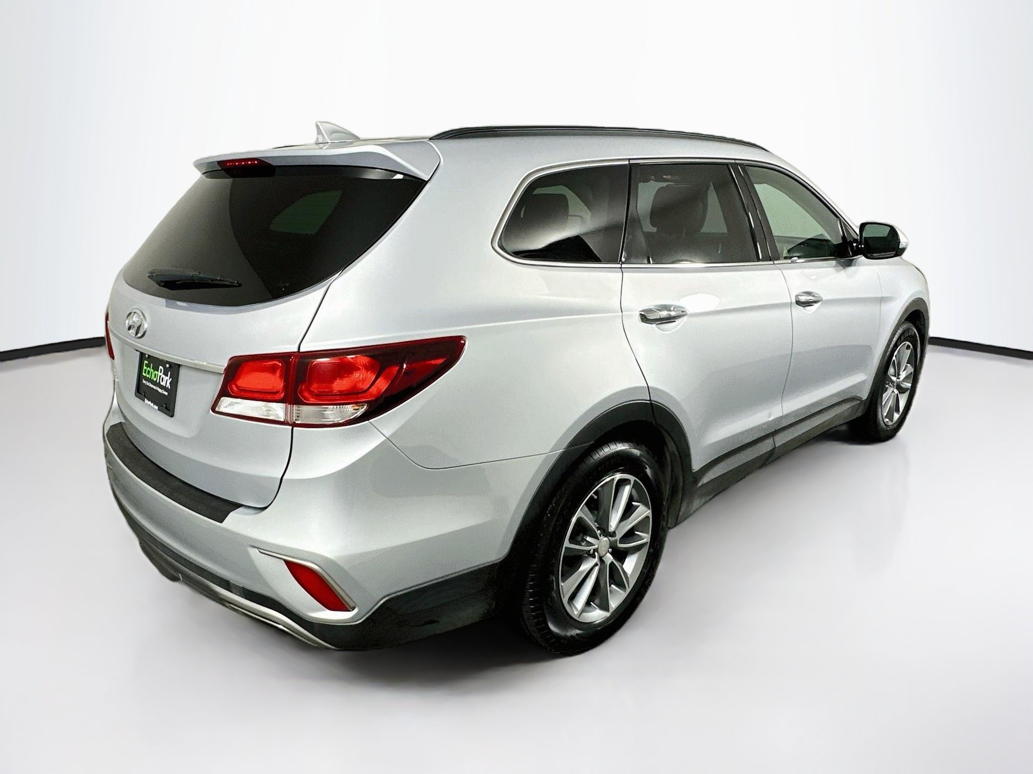 Used 2017 Hyundai Santa Fe SE w/ SE Premium Package 02 FWD image 9