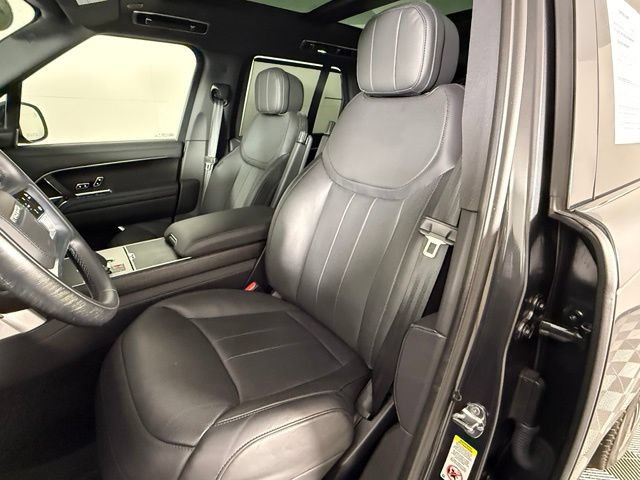 Used 2024 Land Rover Range Rover SE AWD/4WD image 6