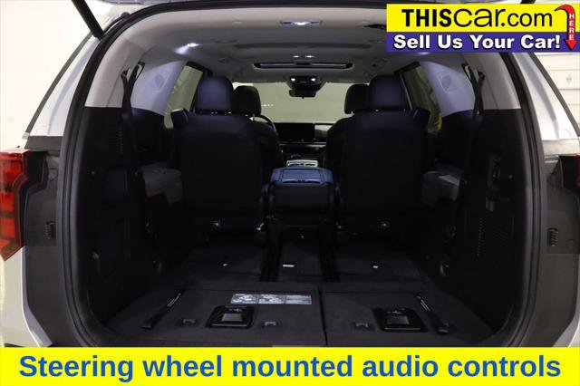Used 2025 Kia Carnival SX image 16