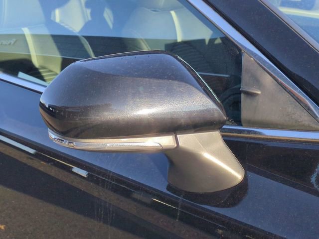 Used 2024 Toyota Camry SE image 12