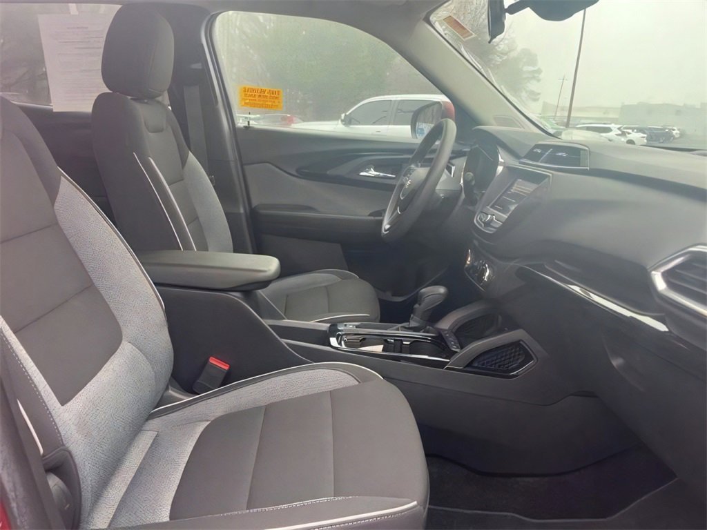 Used 2023 Chevrolet TrailBlazer LT image 18