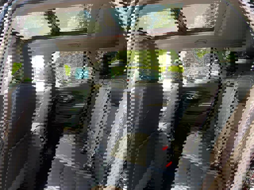 Used 2022 GMC Terrain SLT w/ Infotainment Package II image 21