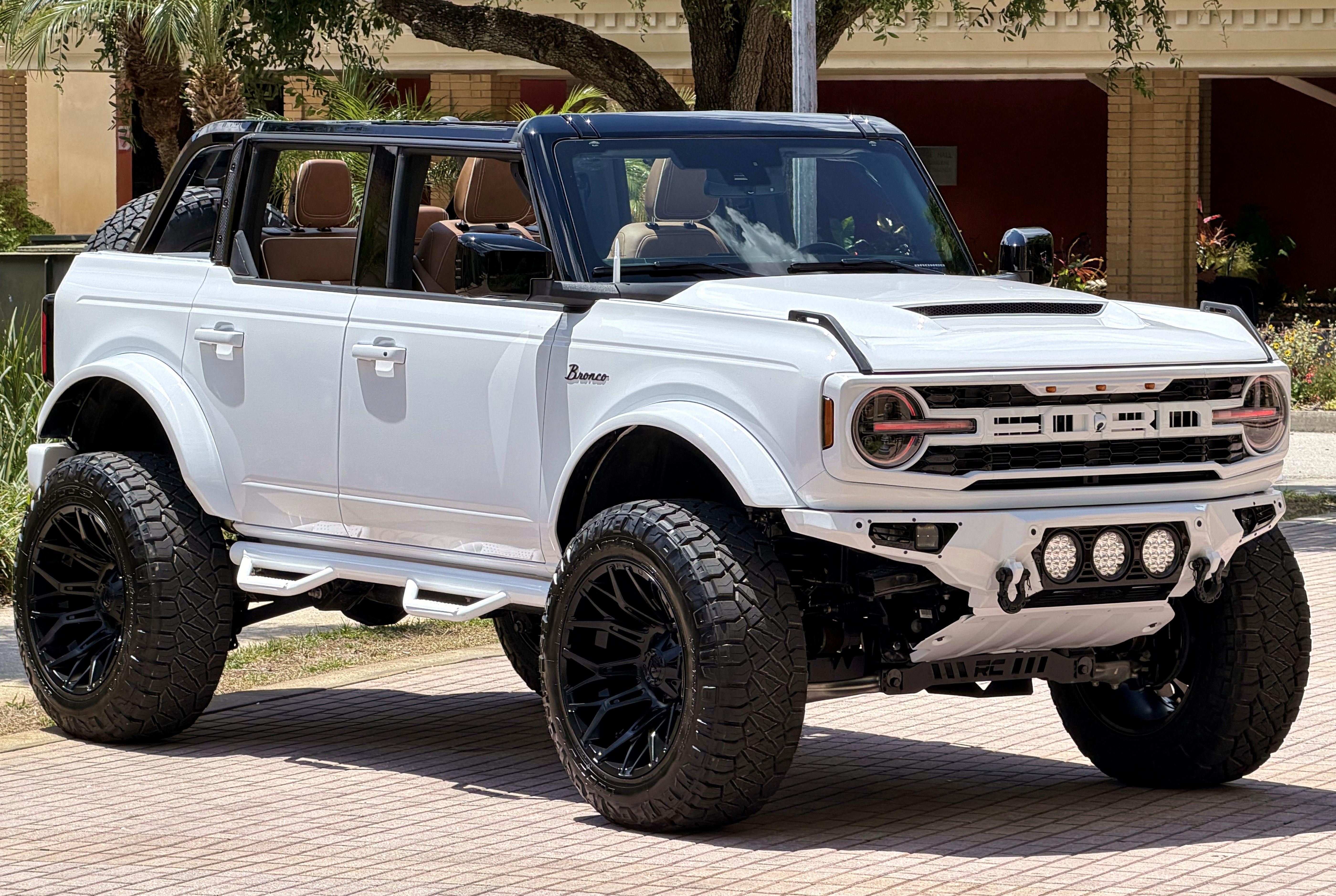 Used 2026 Ford Bronco Outer Banks AWD/4WD image 12