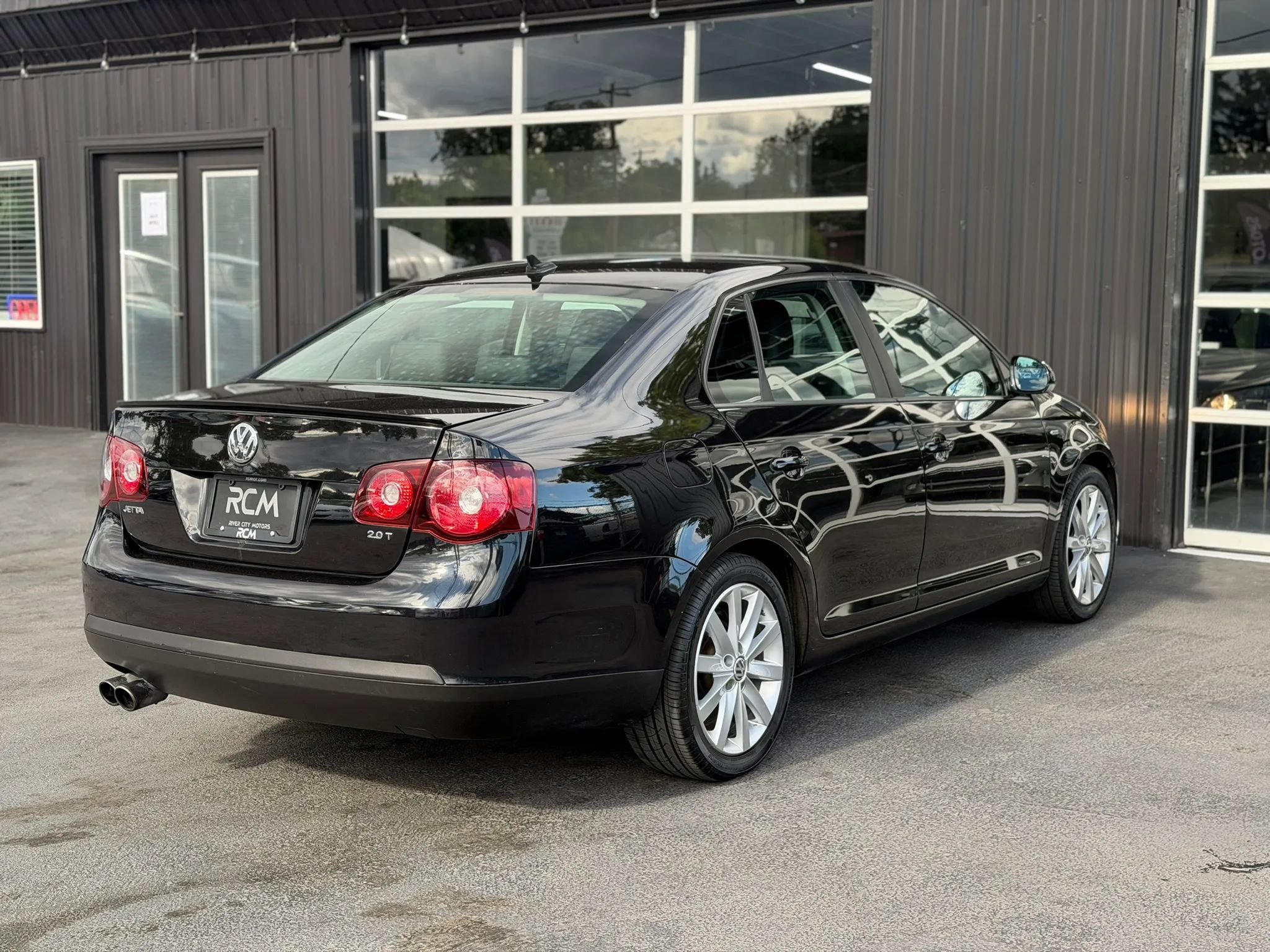 Used 2010 Volkswagen Jetta Wolfsburg Edition FWD image 12