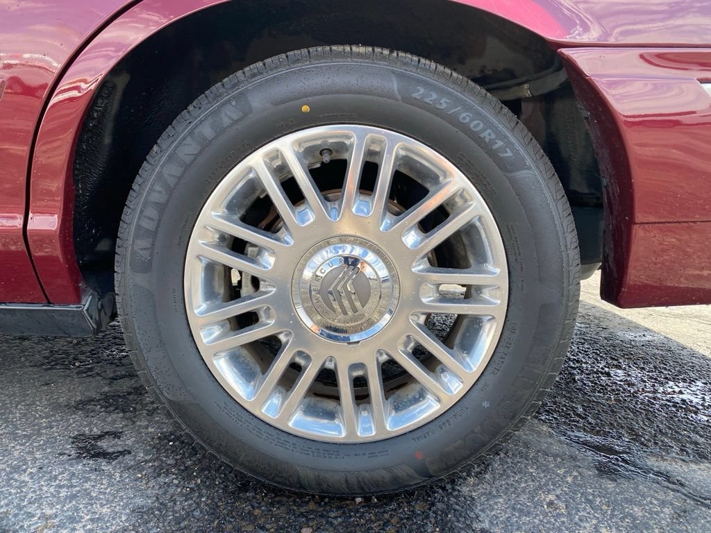 Used 2011 Mercury Grand Marquis LS RWD image 13