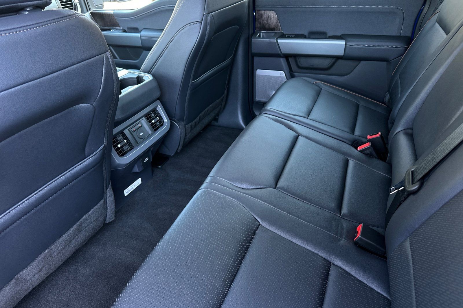 New 2026 Ford F250 Lariat w/ Lariat Premium Package image 11