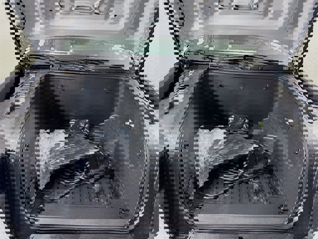 Used 2025 Chevrolet Silverado EV RST image 25