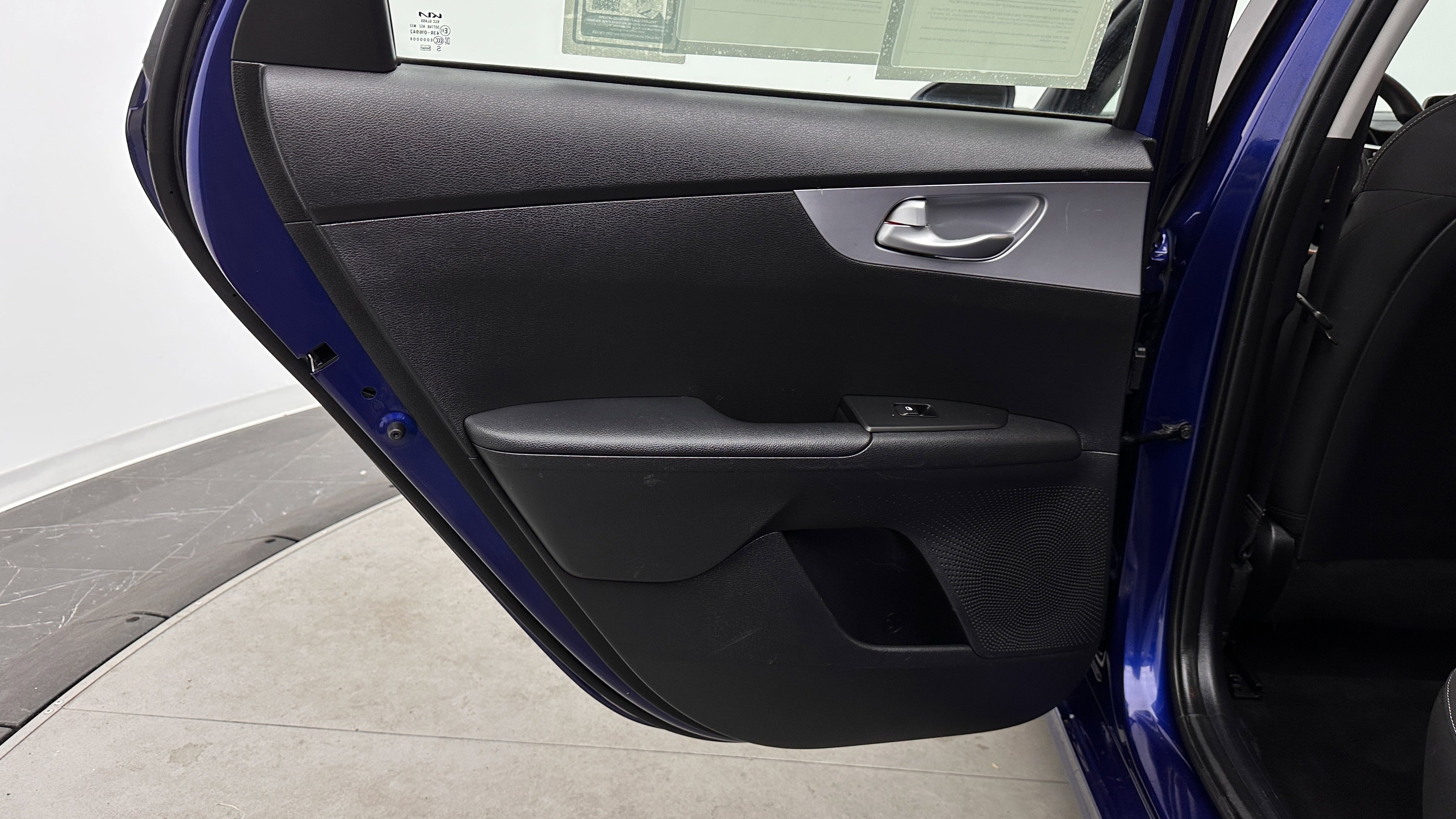 Used 2023 Kia Forte LXS FWD image 22