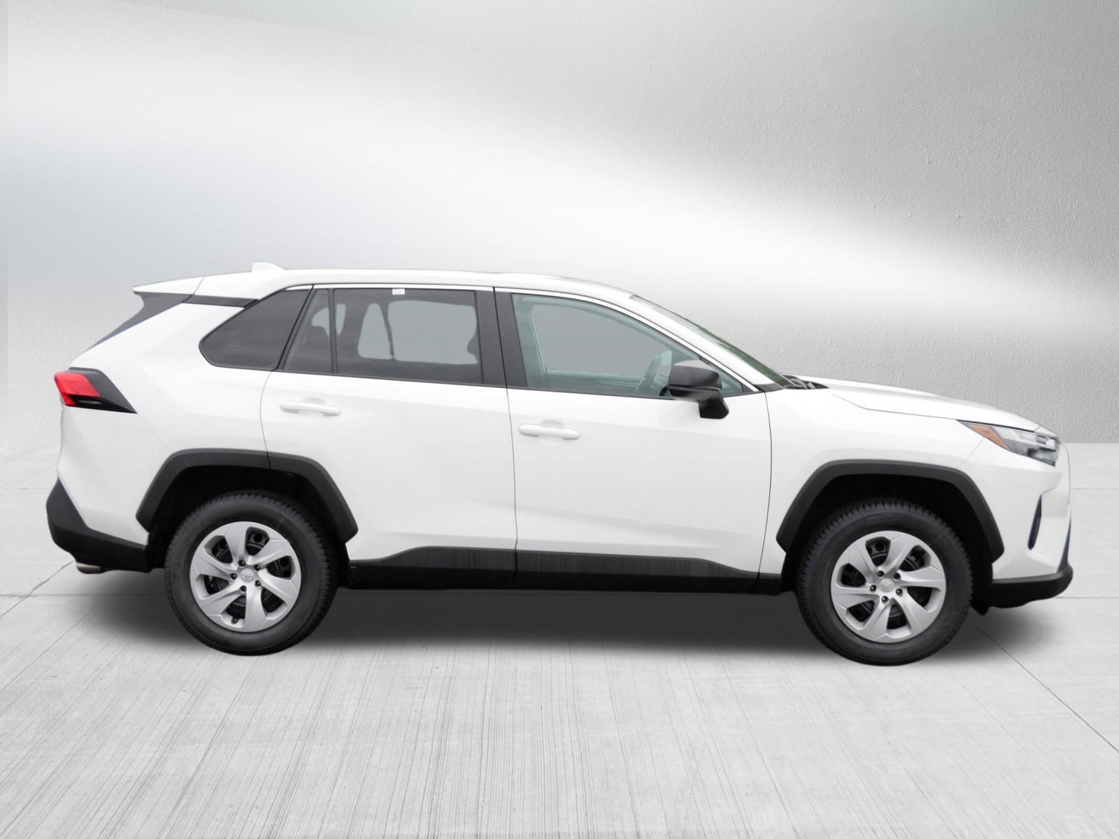 Certified 2025 Toyota RAV4 LE AWD/4WD image 8