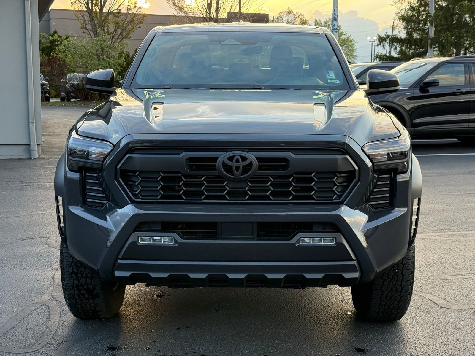 Used 2025 Toyota Tacoma TRD Off-Road AWD/4WD image 8