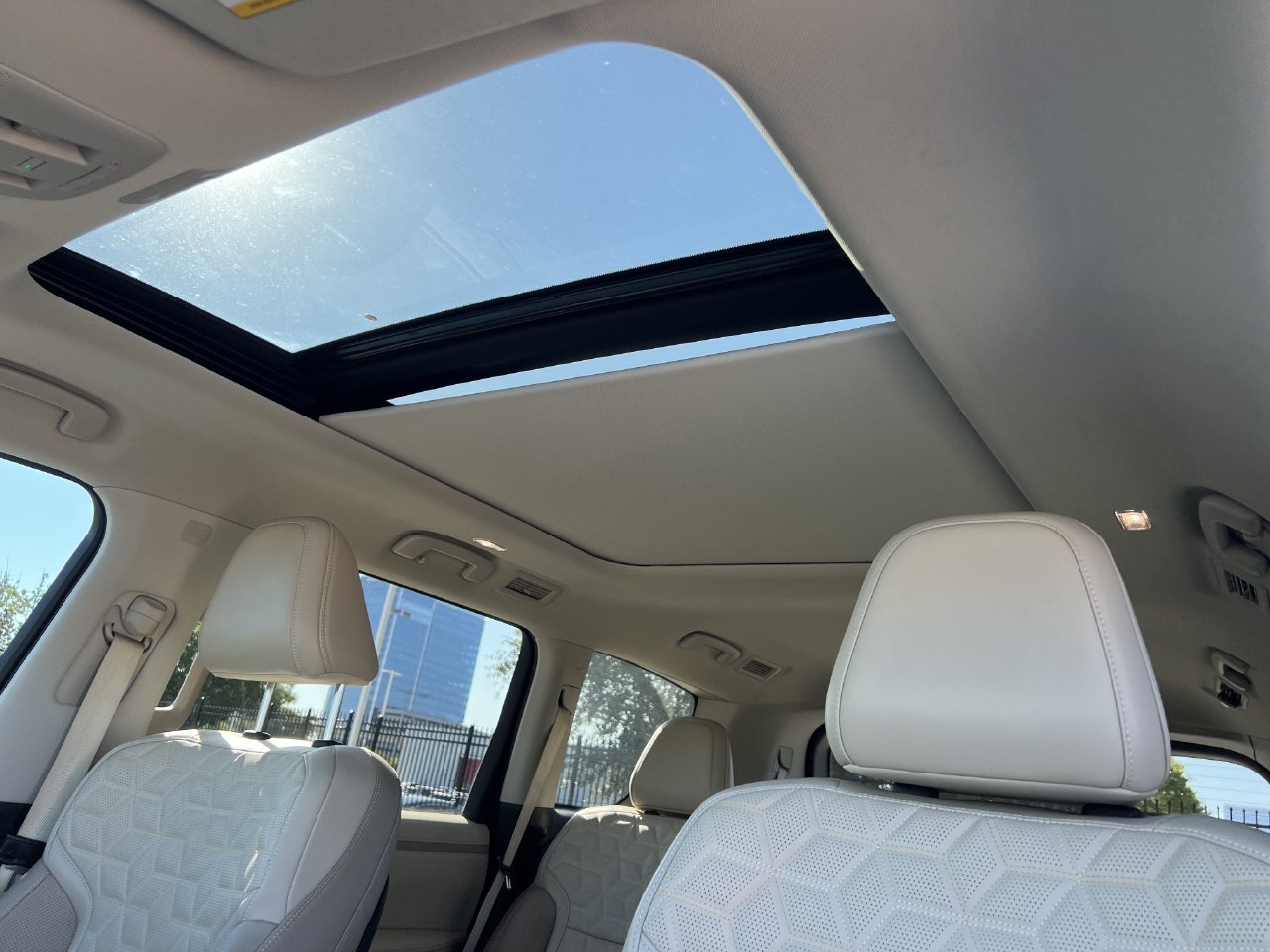 Used 2026 Nissan Armada Platinum RWD image 19