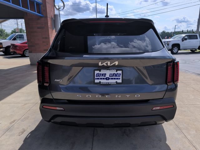 Used 2022 Kia Sorento LX AWD/4WD image 6