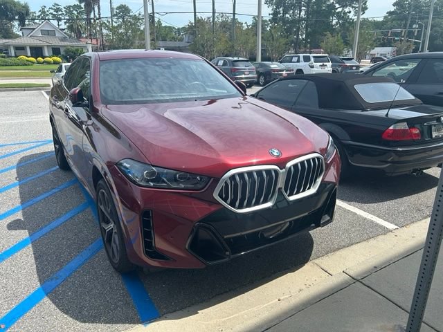 Used 2026 BMW X6 xDrive40i AWD/4WD image 3