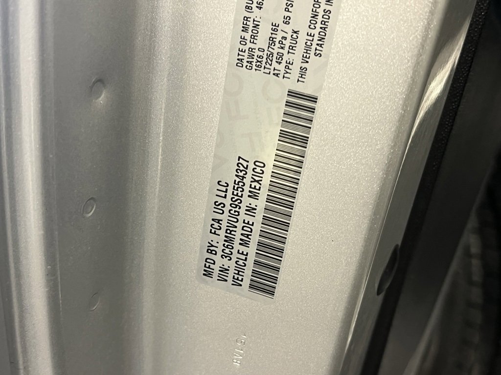 Used 2025 RAM ProMaster 3500 w/ Storage Group image 33