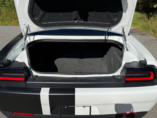 Used 2022 Dodge Challenger R/T Scat Pack w/ Shaker Package image 17