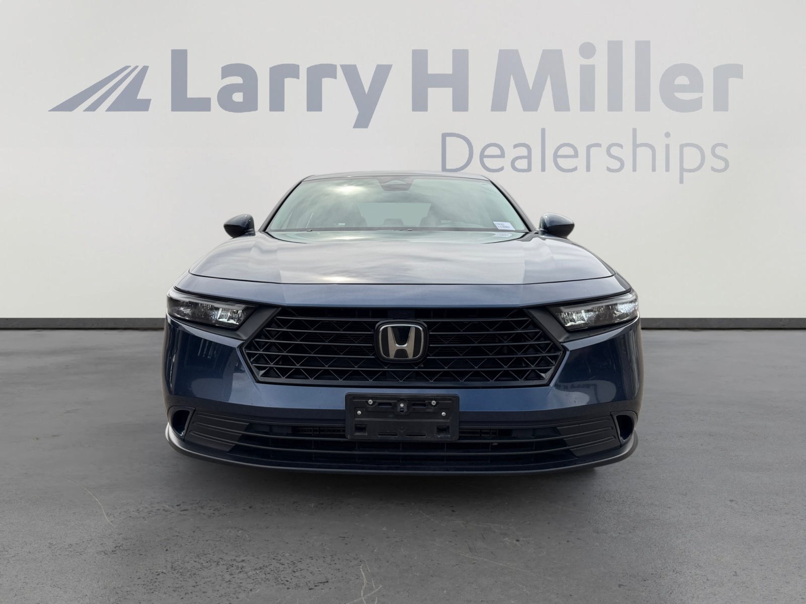 Used 2023 Honda Accord EX image 8