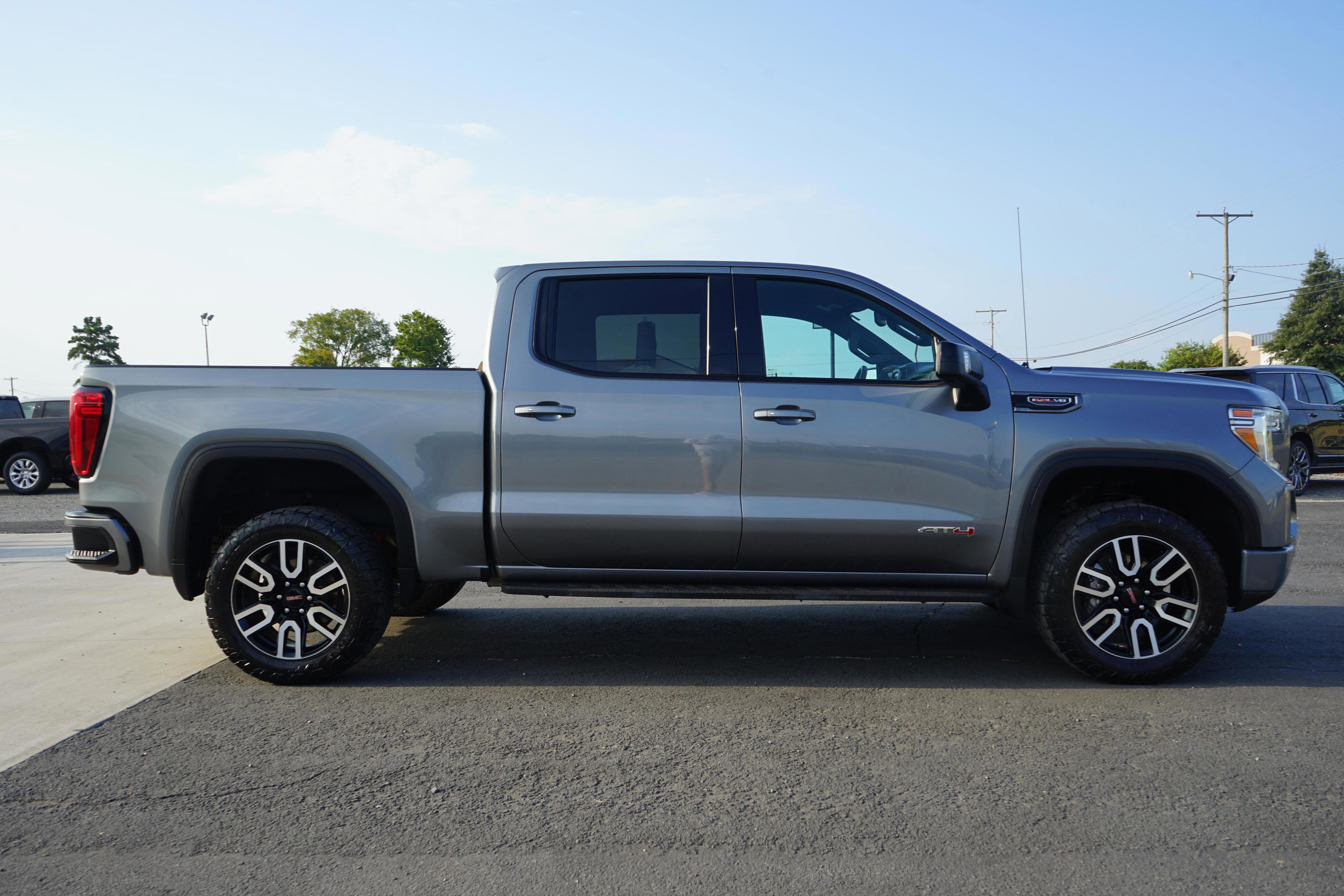 Used 2022 GMC Sierra 1500 AT4 w/ AT4 Premium Package image 6