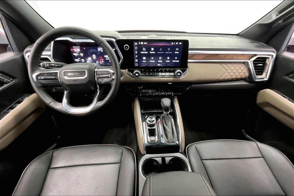 Used 2025 GMC Canyon Denali image 15