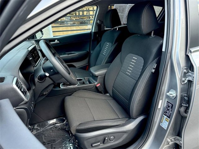Used 2020 Kia Sportage LX w/ LX Popular Package image 11