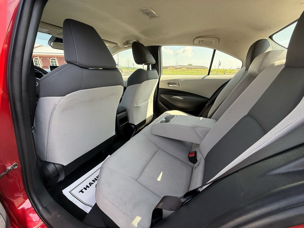 Used 2021 Toyota Corolla LE FWD image 10