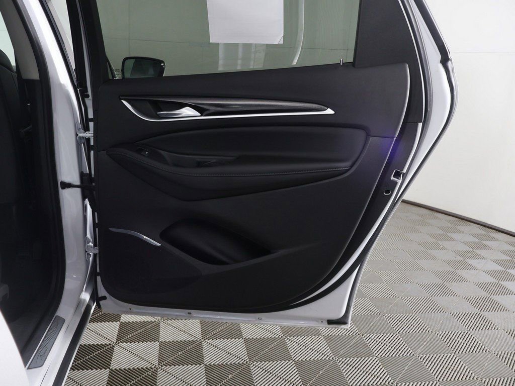 Used 2021 Buick Enclave Avenir w/ Avenir Technology Package image 30