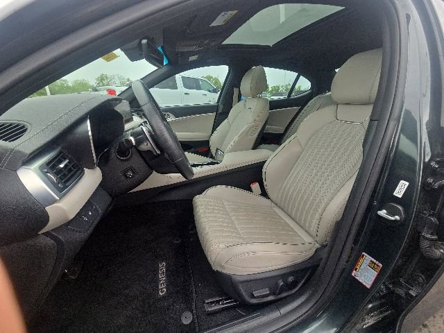 Used 2023 Genesis G70 2.0T w/ Sport Prestige Package RWD image 22