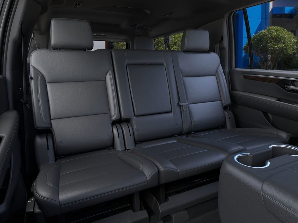 New 2026 Chevrolet Suburban Z71 image 17
