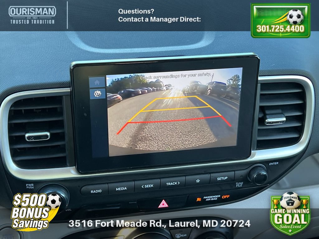 Used 2025 Hyundai Venue SEL FWD image 12