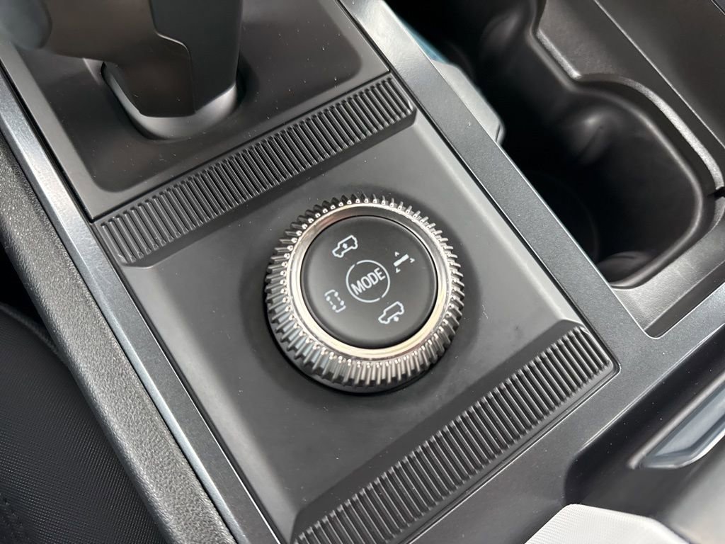 Used 2024 GMC Hummer EV 3X w/ LPO, Illumination Package image 25