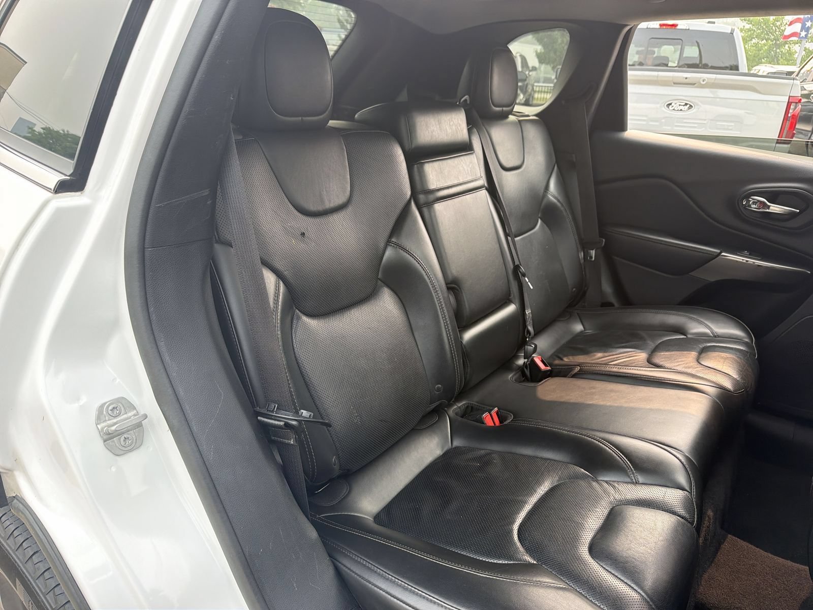 Used 2019 Jeep Cherokee Limited AWD/4WD image 22