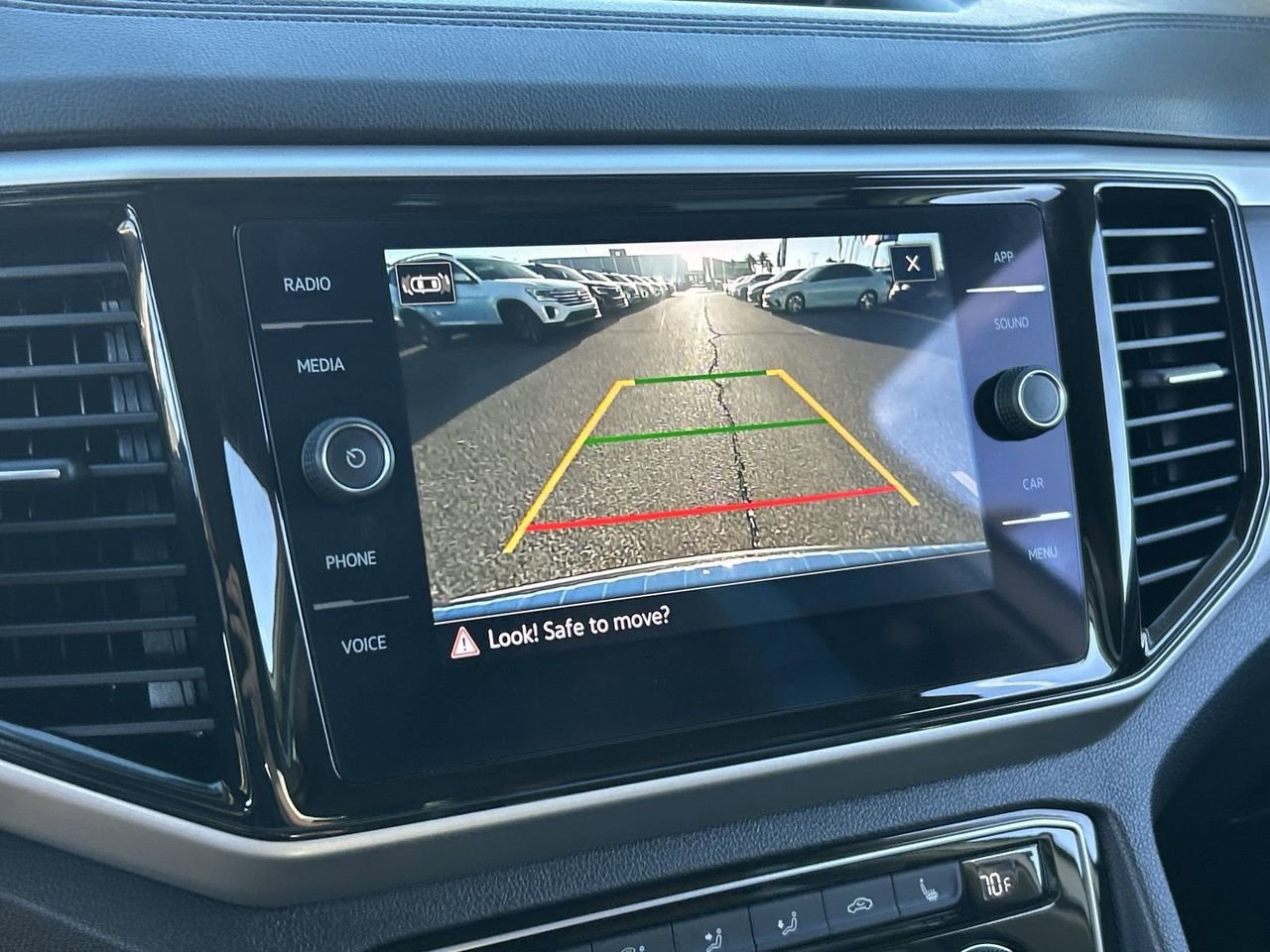 Certified 2023 Volkswagen Atlas SE w/ Panoramic Sunroof Package image 24