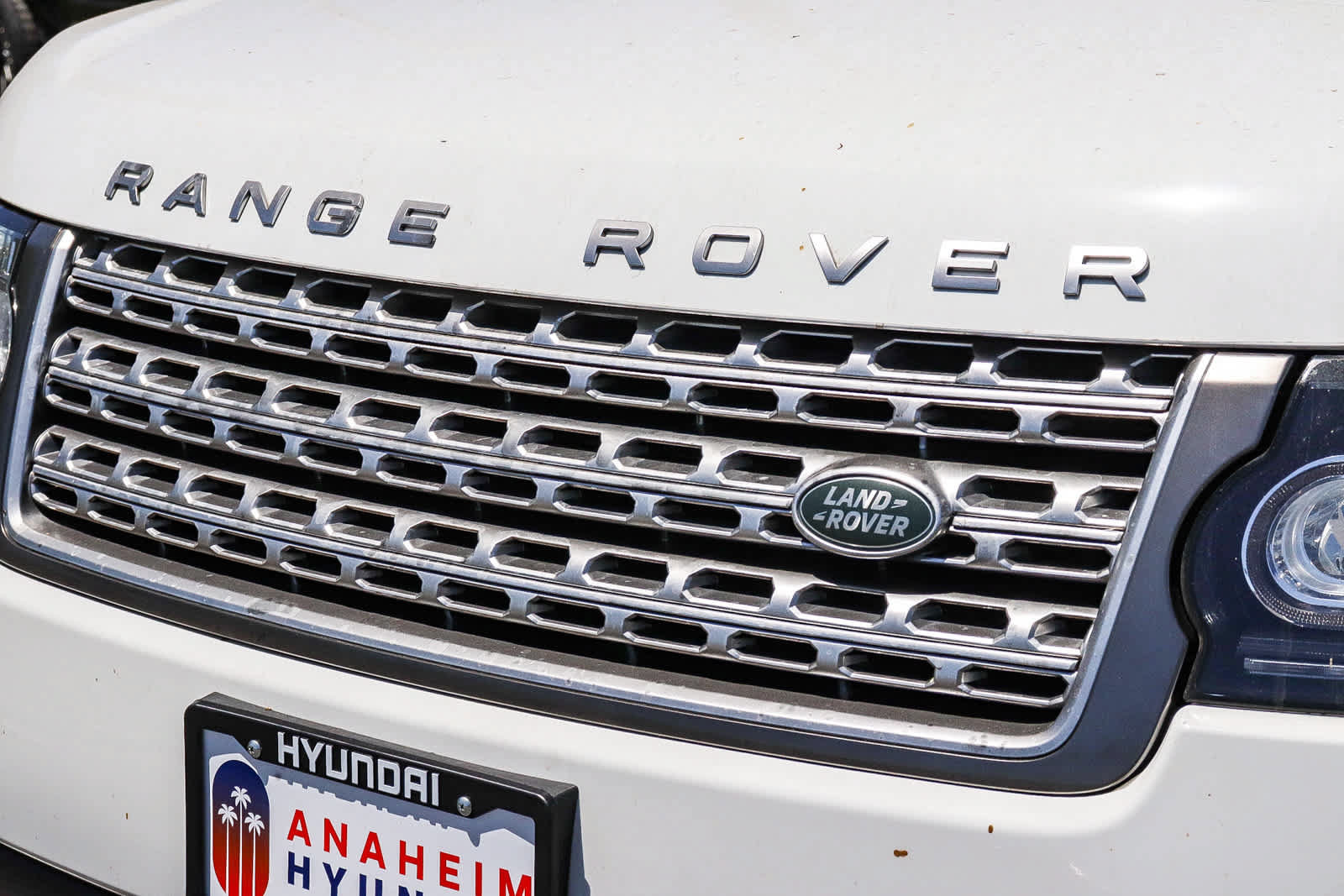 Used 2015 Land Rover Range Rover Supercharged AWD/4WD image 3